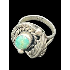 Vintage 1970s Navajo Vivid Turquoise Sterling Silver Ring Size 6 6.5 Grams